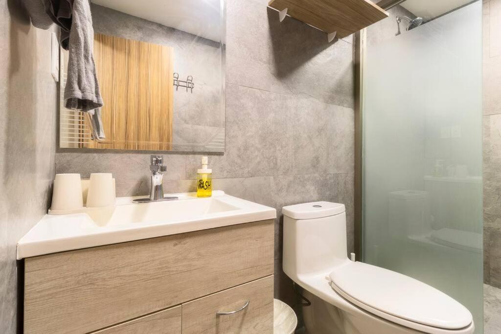 Casa vacanze 102 Centro 2bdrm 2bath Ac Rooftop Città del Messico